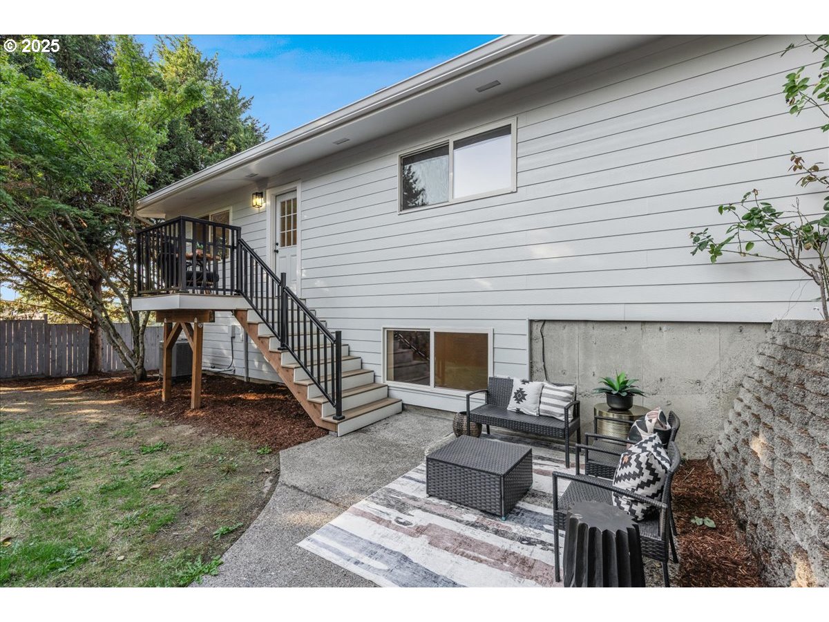 9330 SE SUN CREST DR