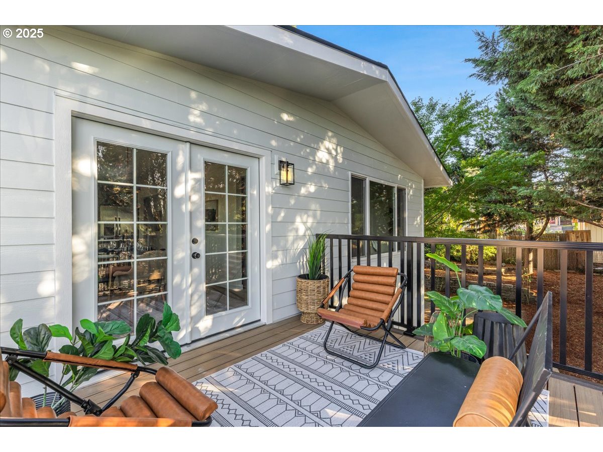 9330 SE SUN CREST DR