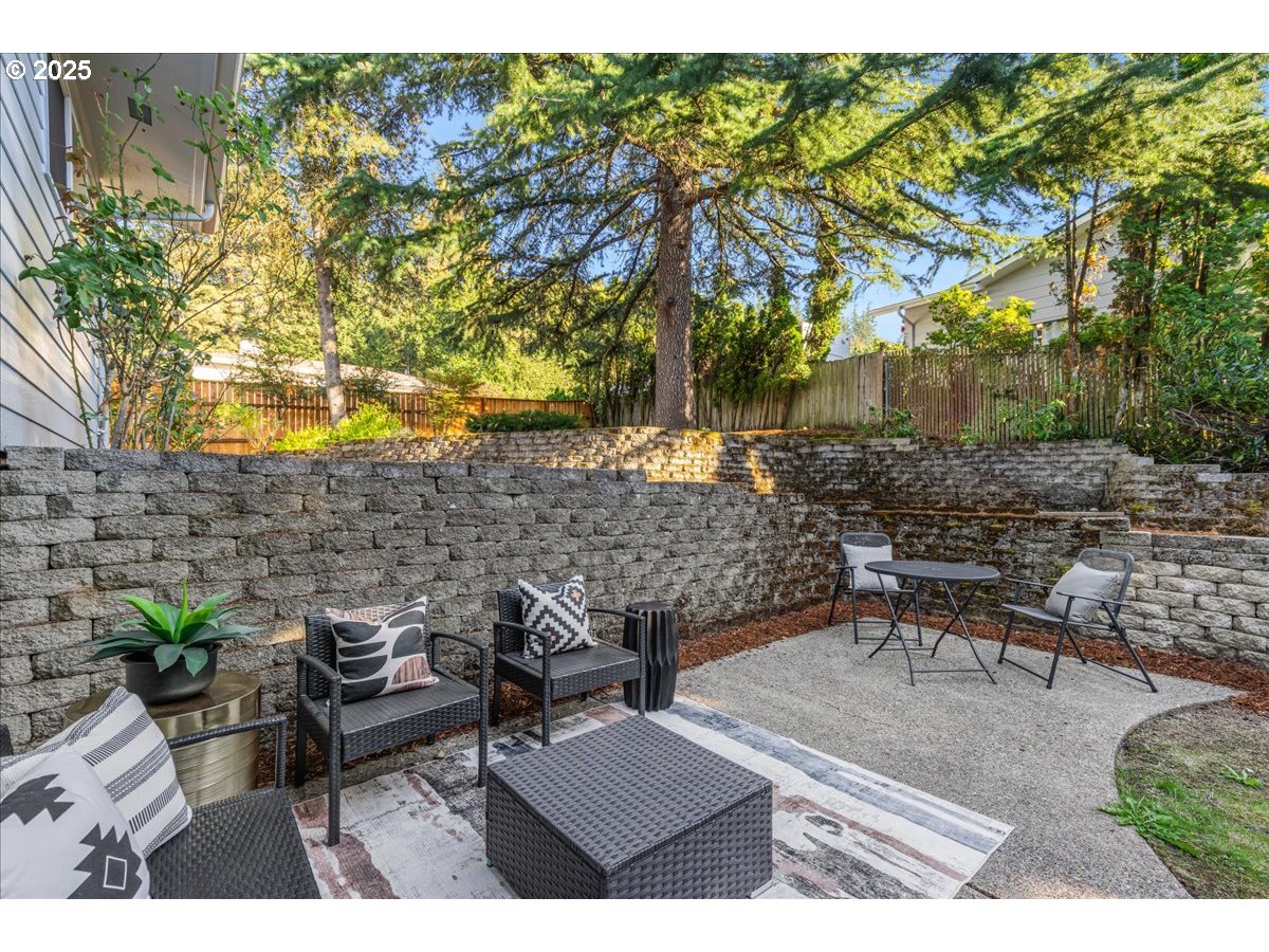 9330 SE SUN CREST DR