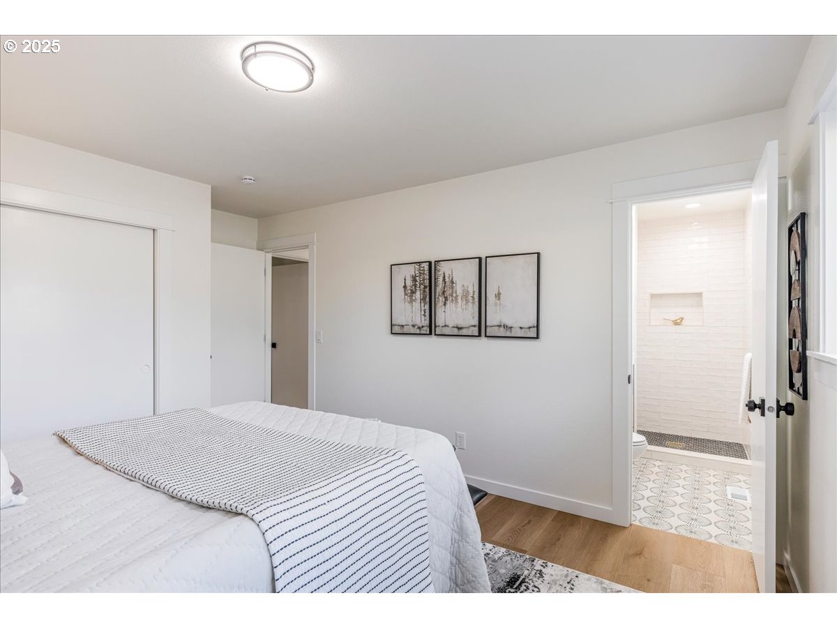 9330 SE SUN CREST DR