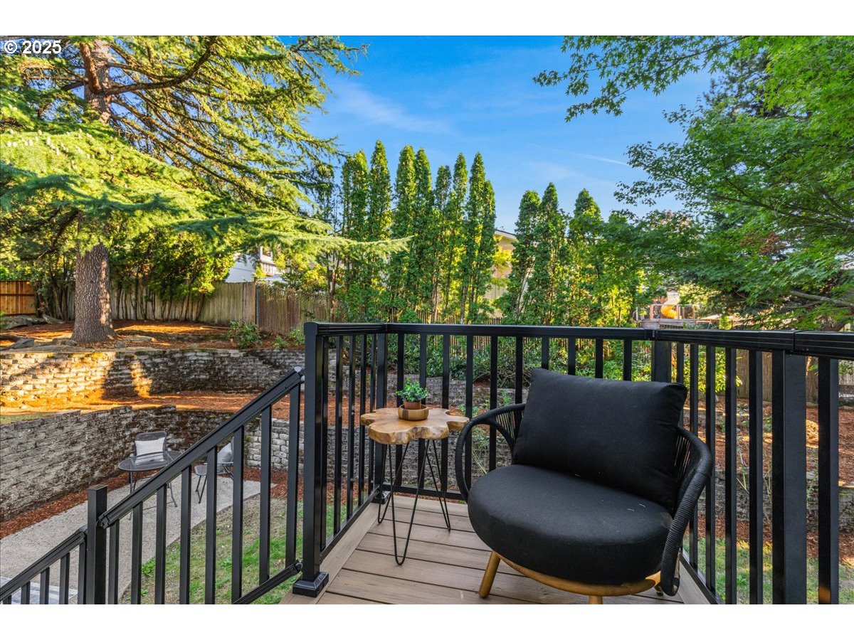 9330 SE SUN CREST DR