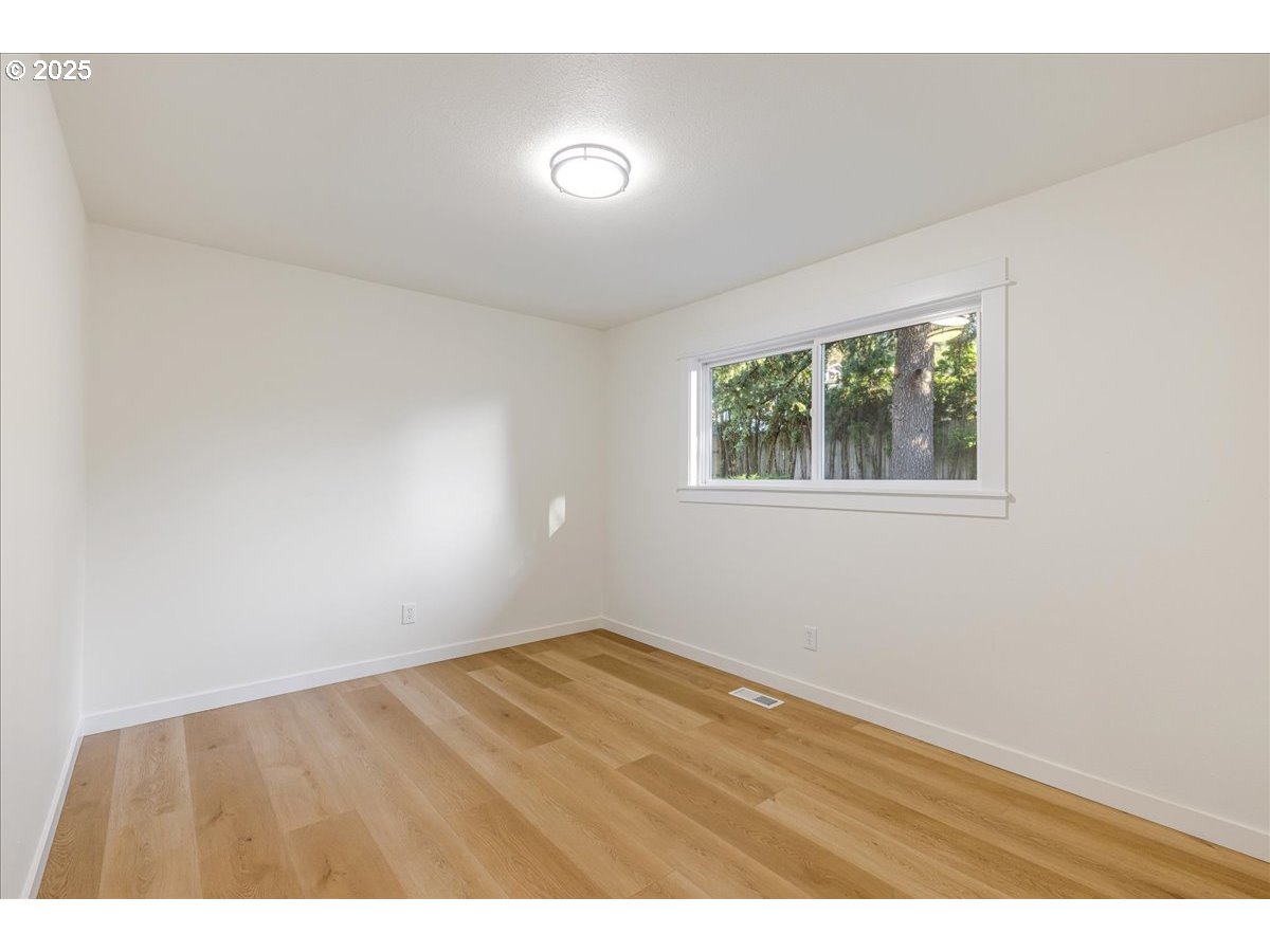 9330 SE SUN CREST DR