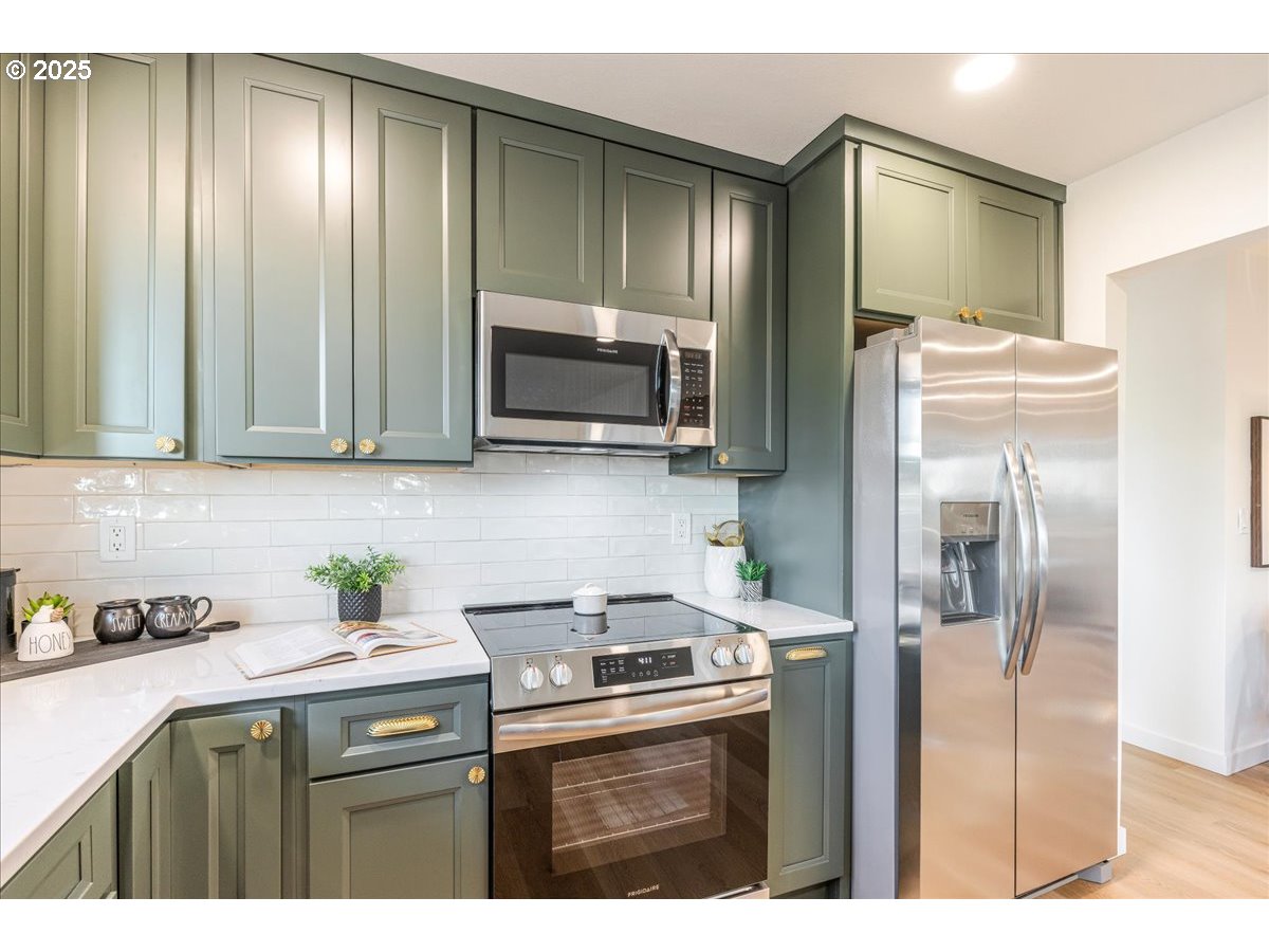 9330 SE SUN CREST DR