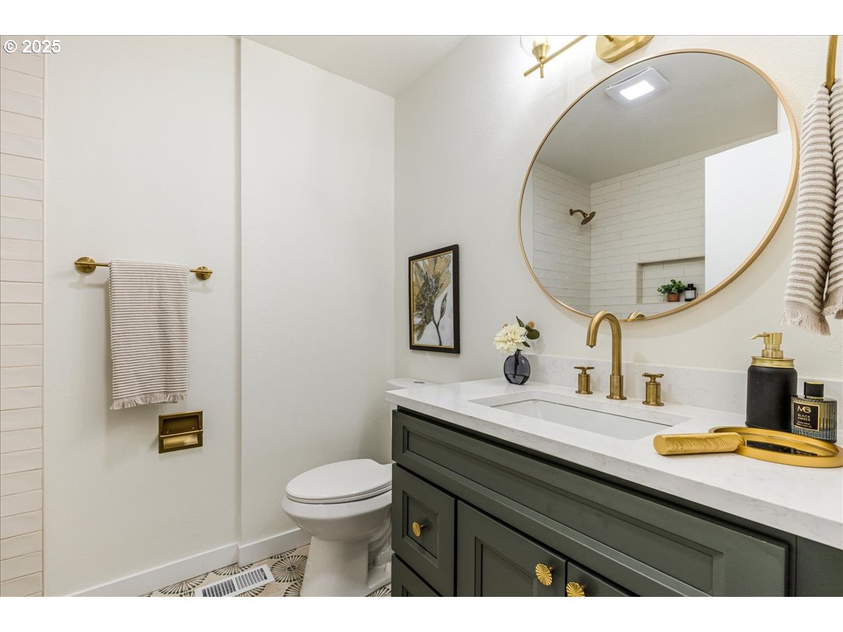 9330 SE SUN CREST DR