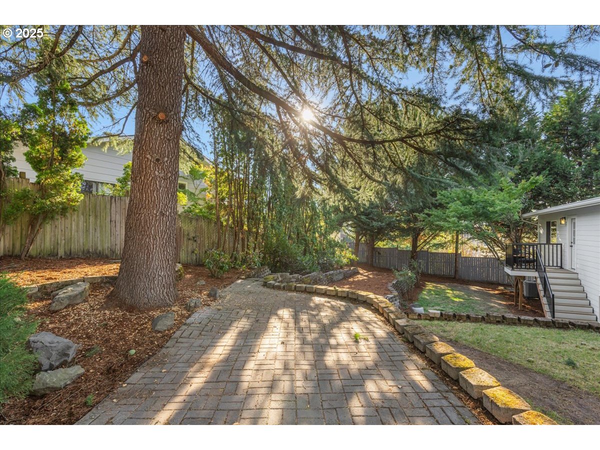 9330 SE SUN CREST DR