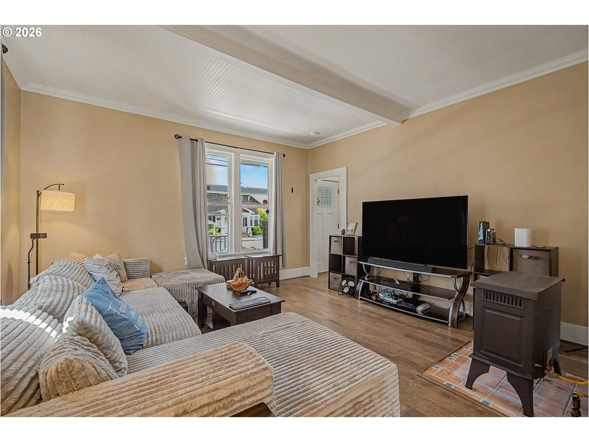 804 2ND AVE