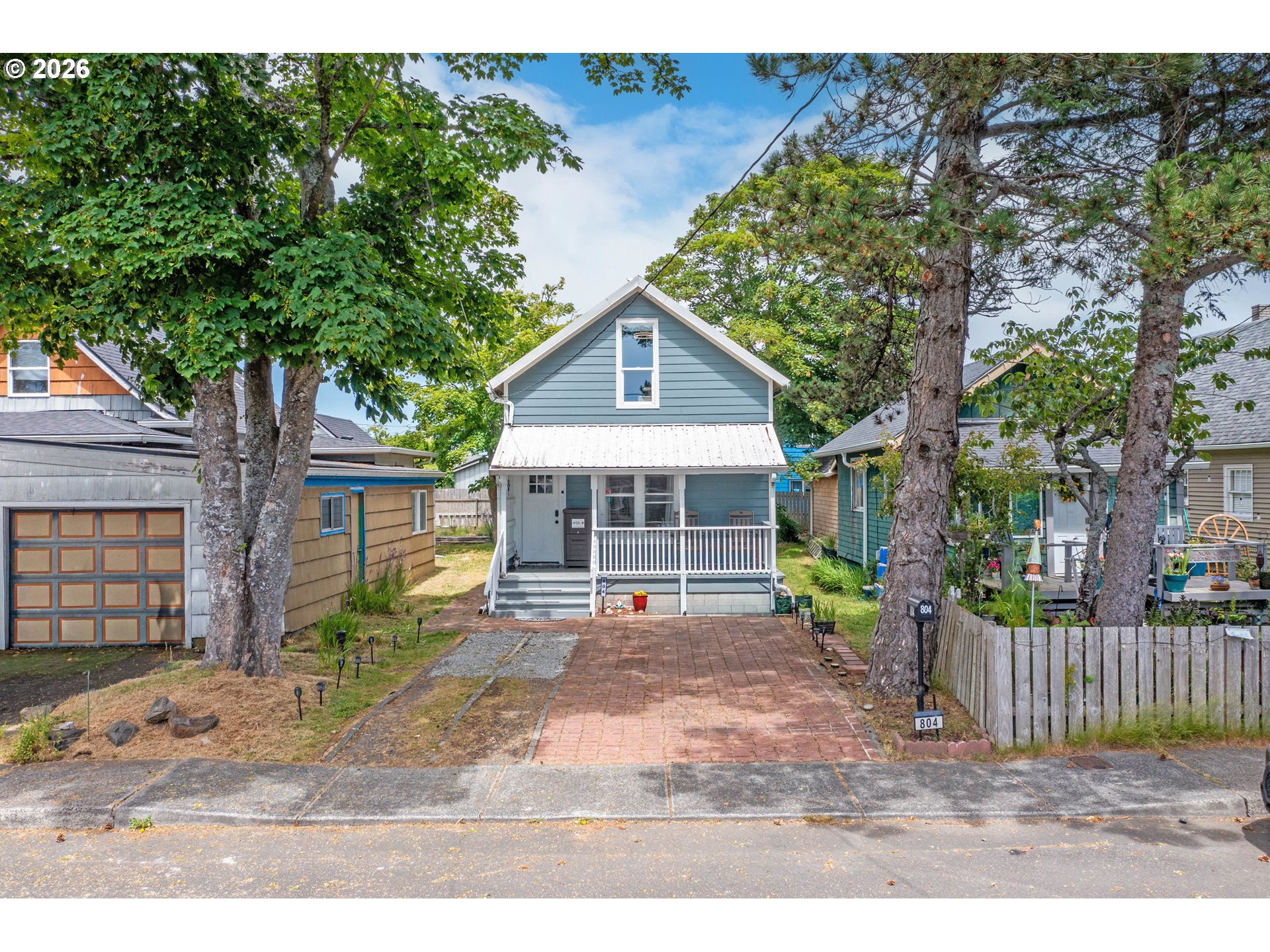 804 2ND AVE
