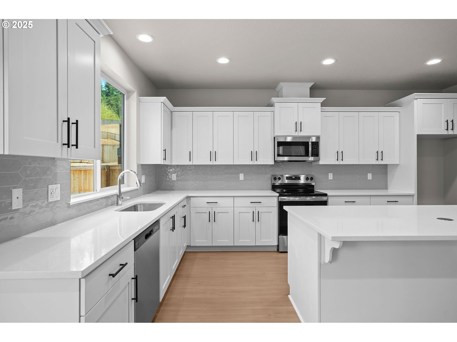 1449 NE JOSEPHINE CT 170