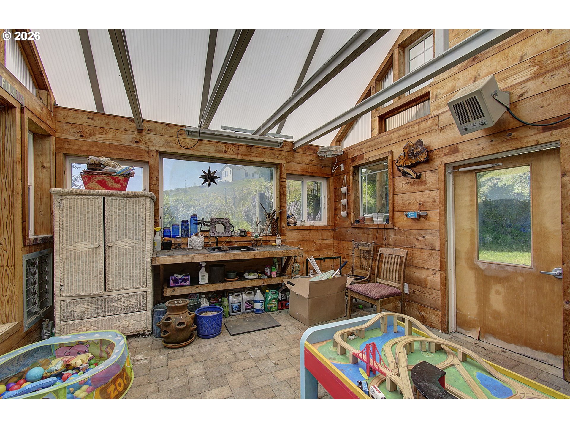 440 FREDRICKSON RD