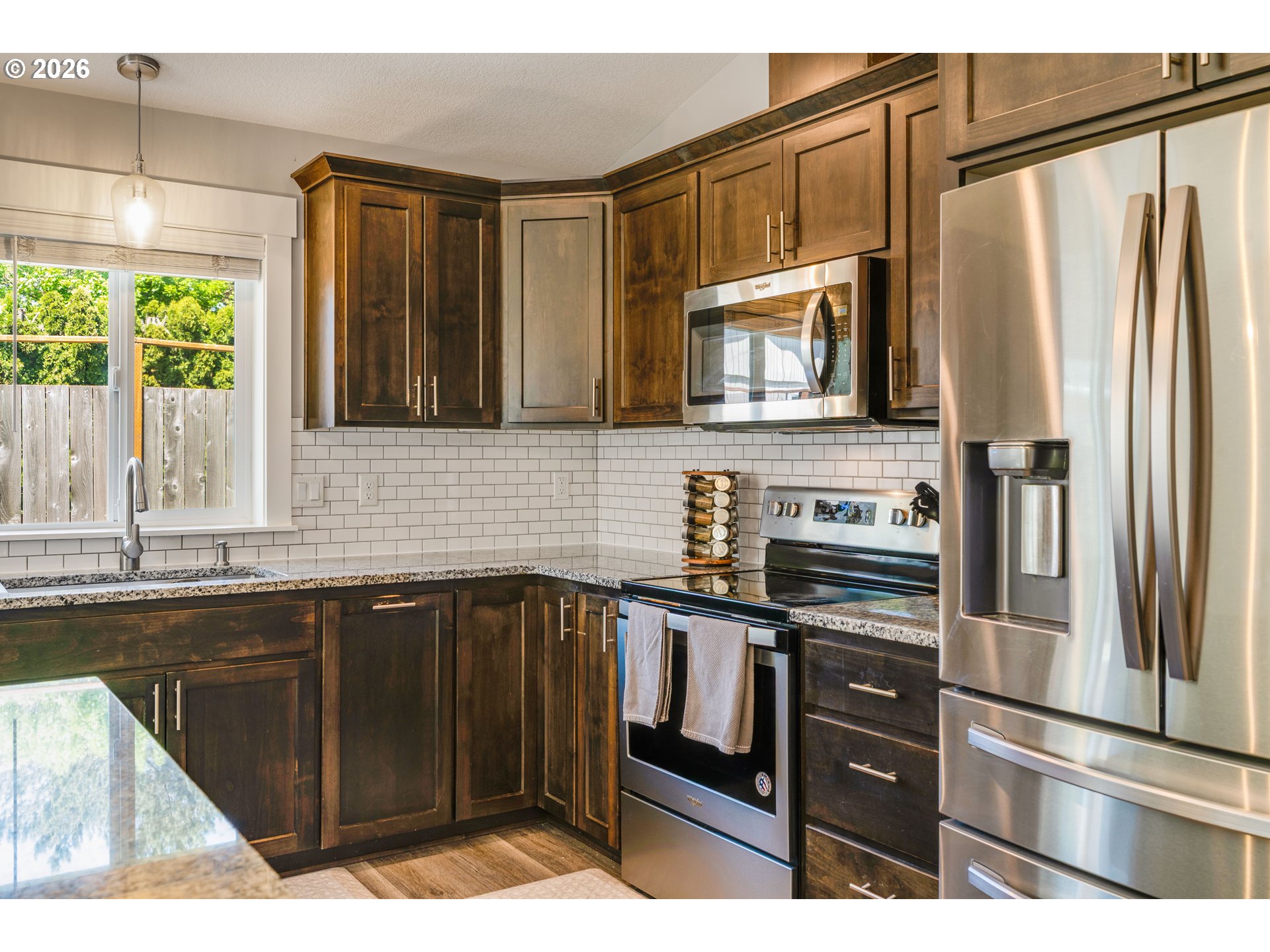 1087 BAXTER RD SE