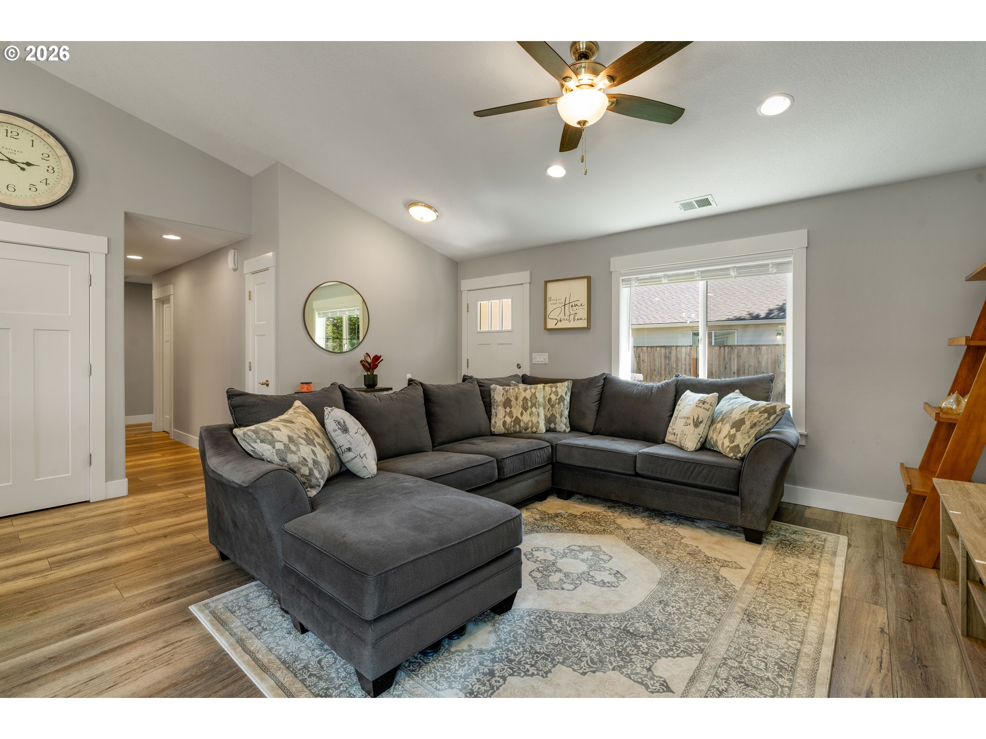 1087 BAXTER RD SE