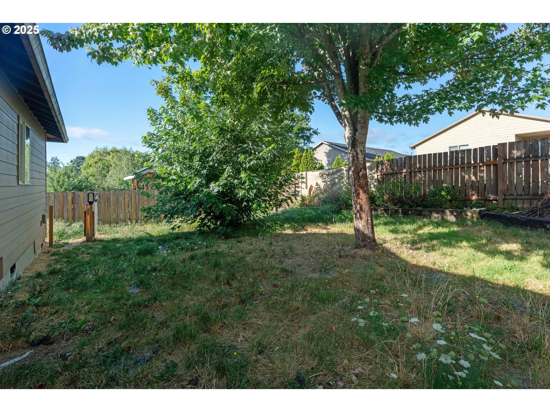 59893 ETHAN LN, St. Helens