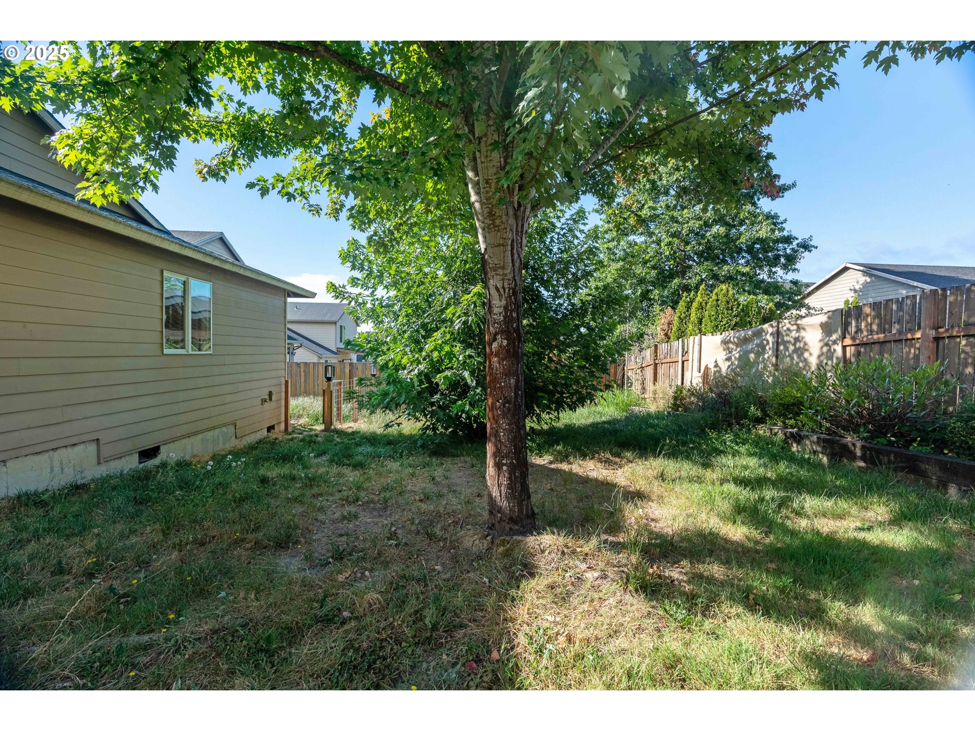 59893 ETHAN LN, St. Helens