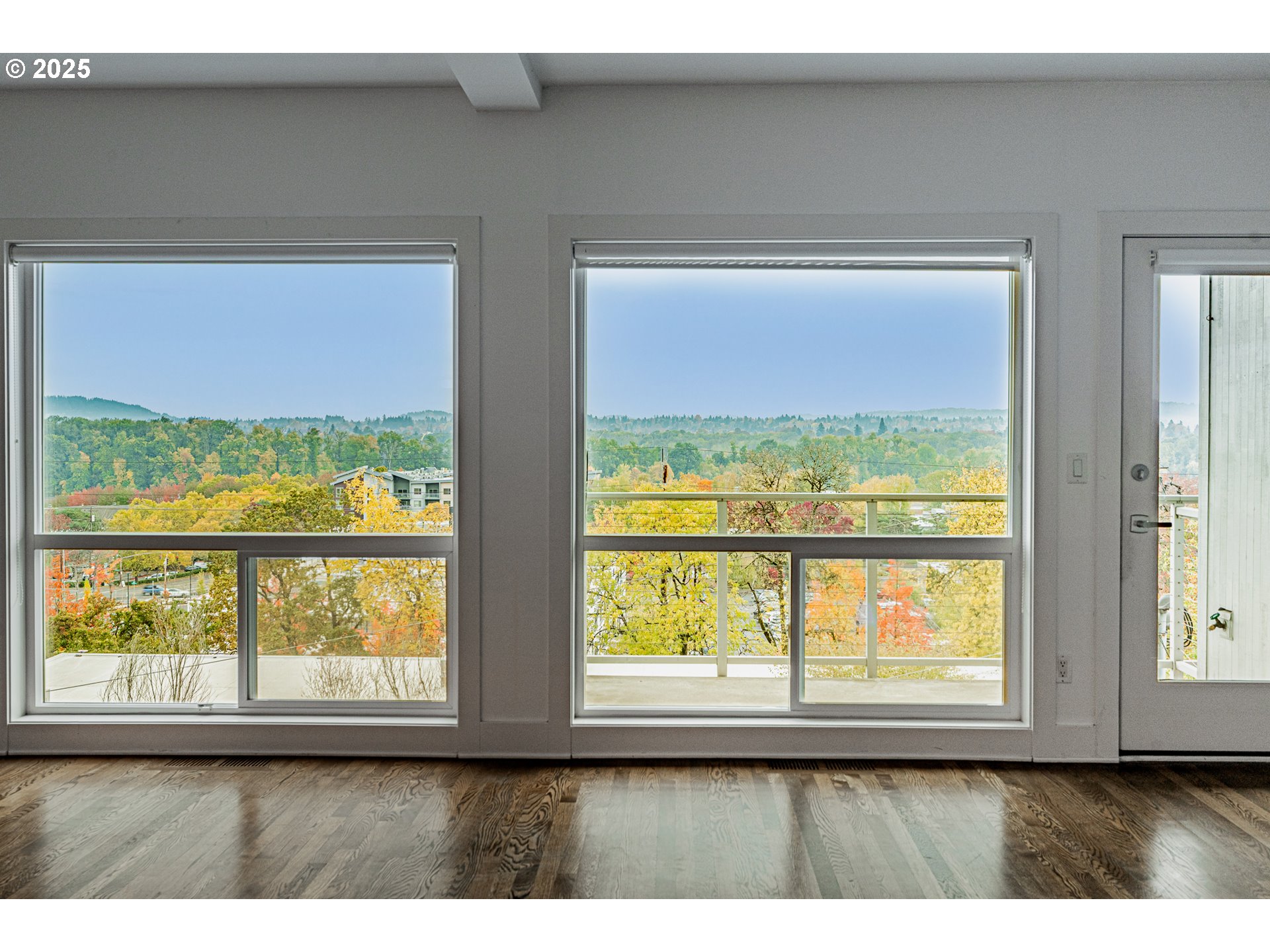 5425 SW VIEW POINT TER