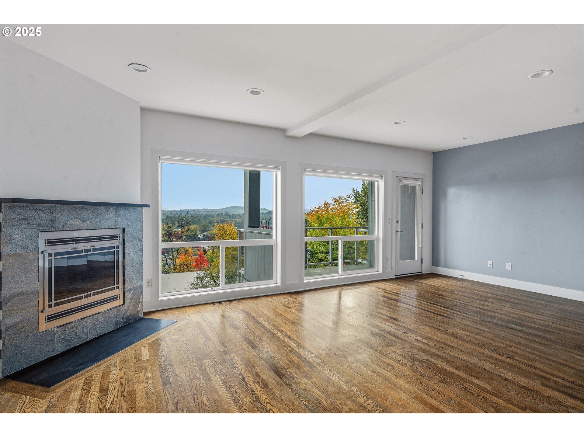 5425 SW VIEW POINT TER