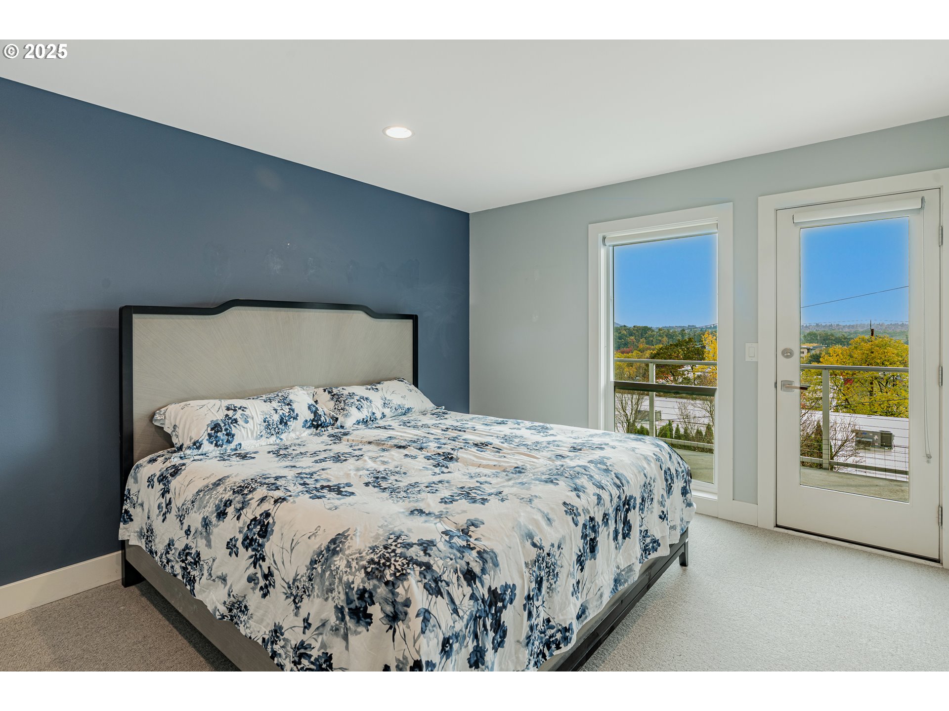 5425 SW VIEW POINT TER