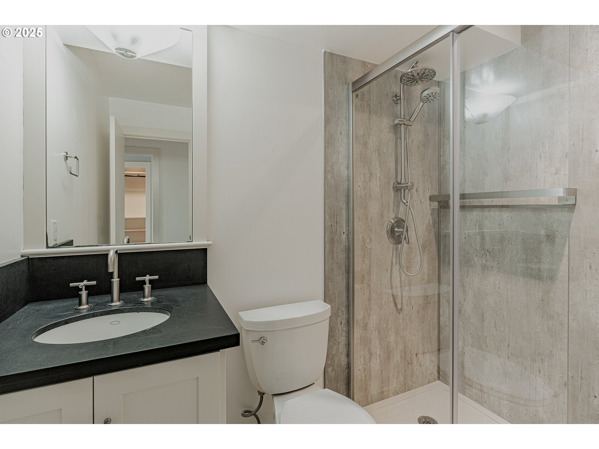 5425 SW VIEW POINT TER