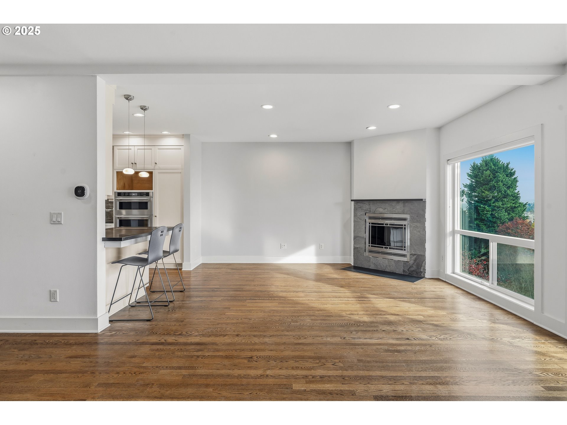 5425 SW VIEW POINT TER