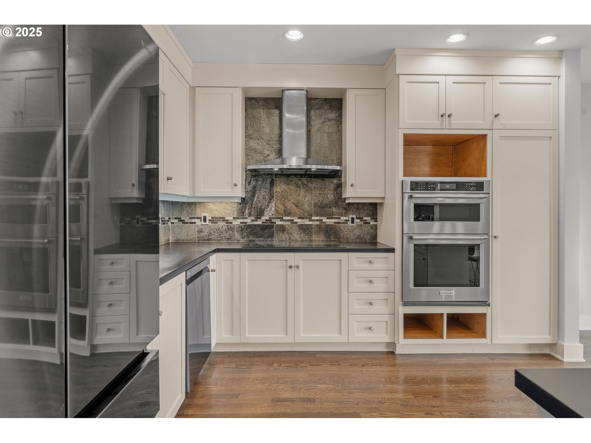 5425 SW VIEW POINT TER