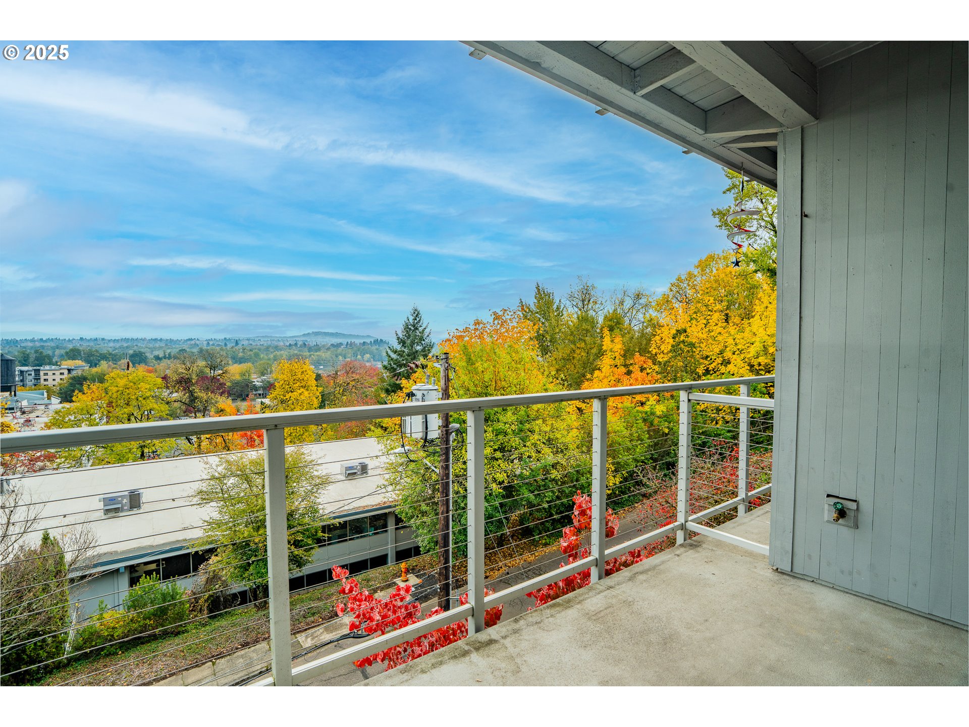 5425 SW VIEW POINT TER