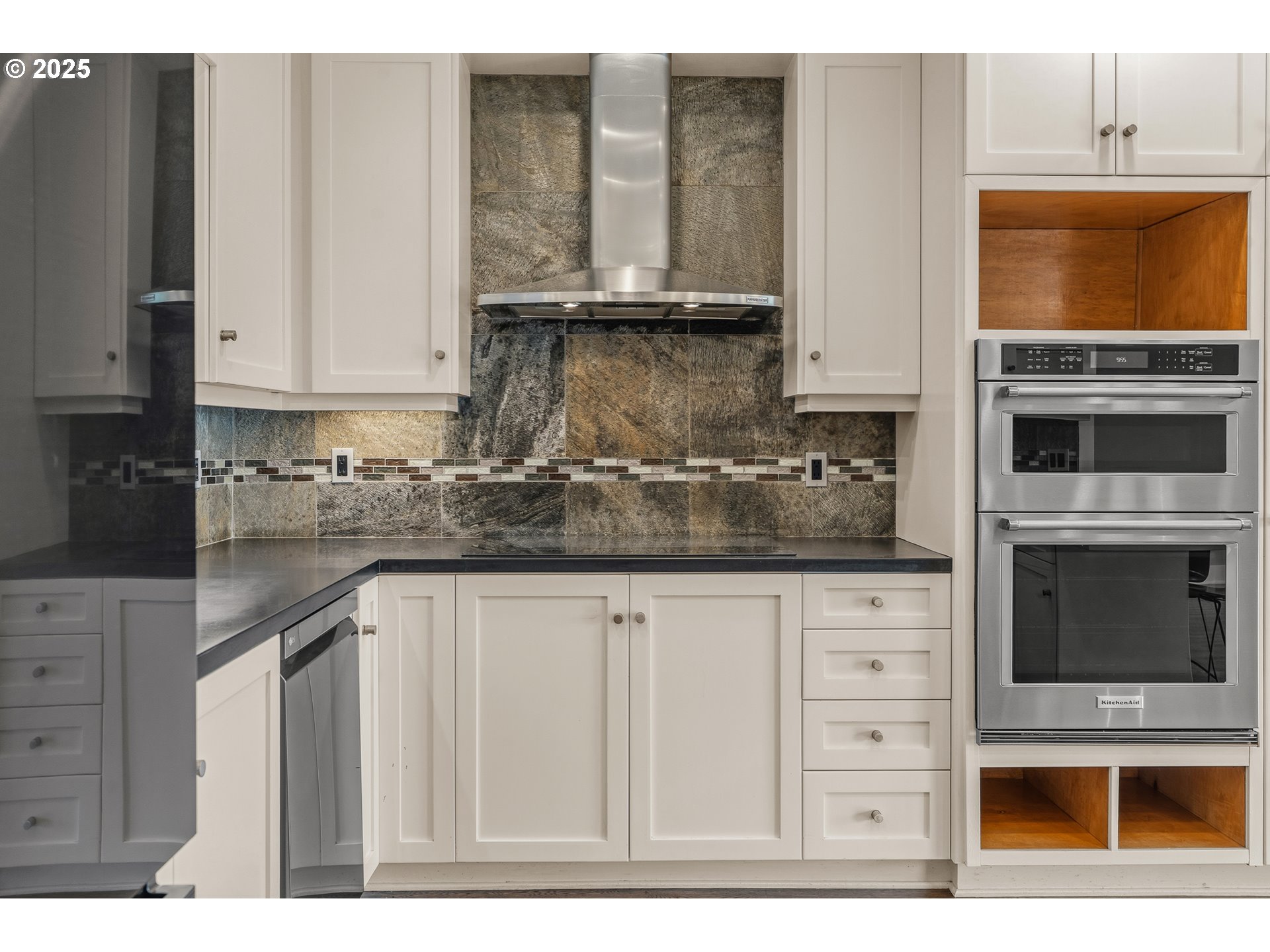 5425 SW VIEW POINT TER