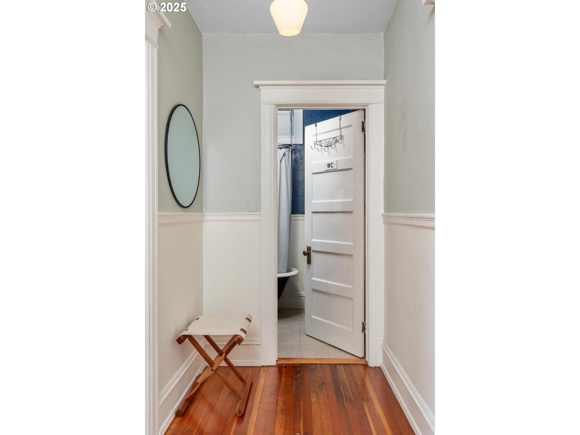 2109 NW IRVING ST 204