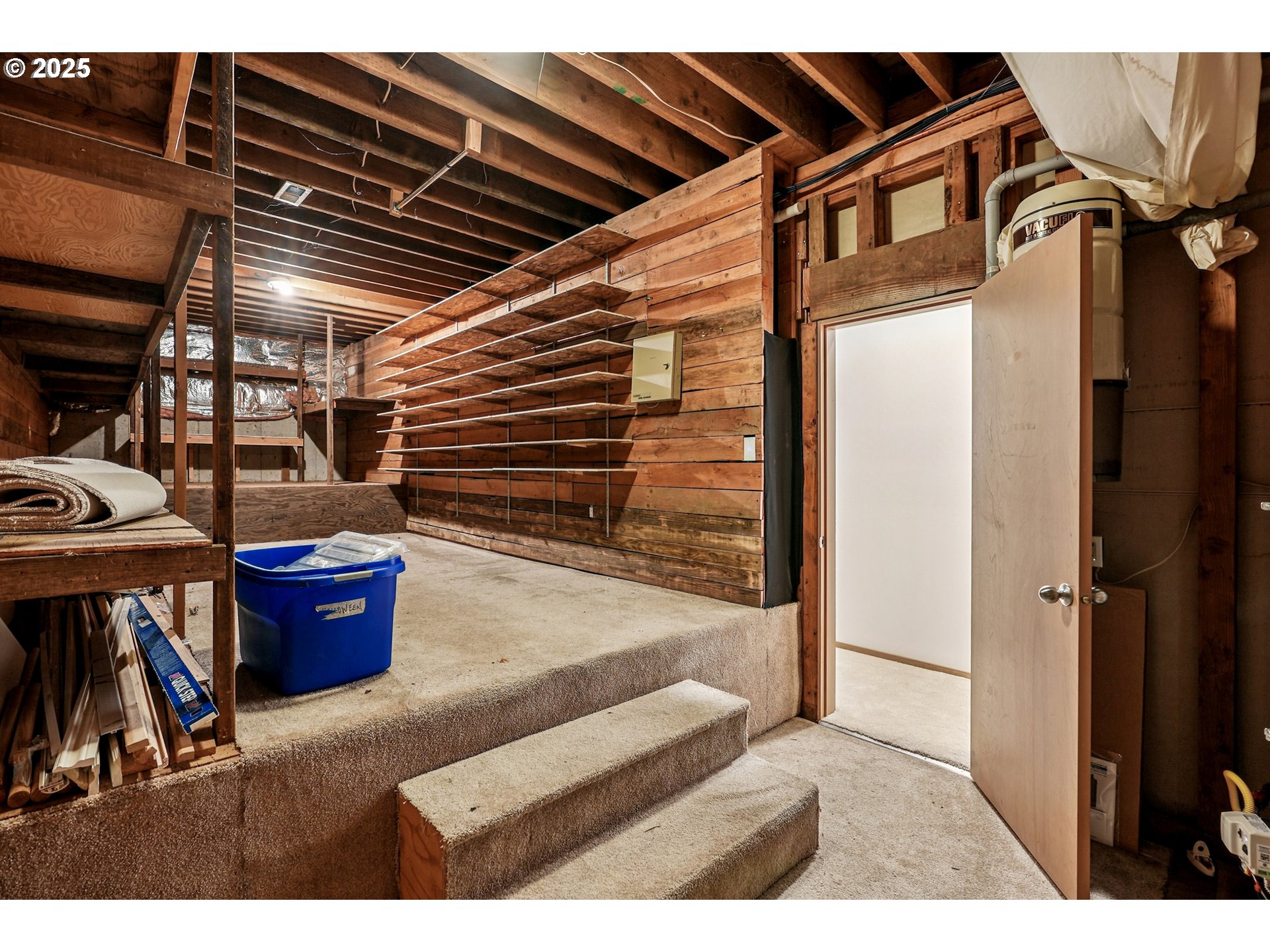 12 MONTICELLO DR