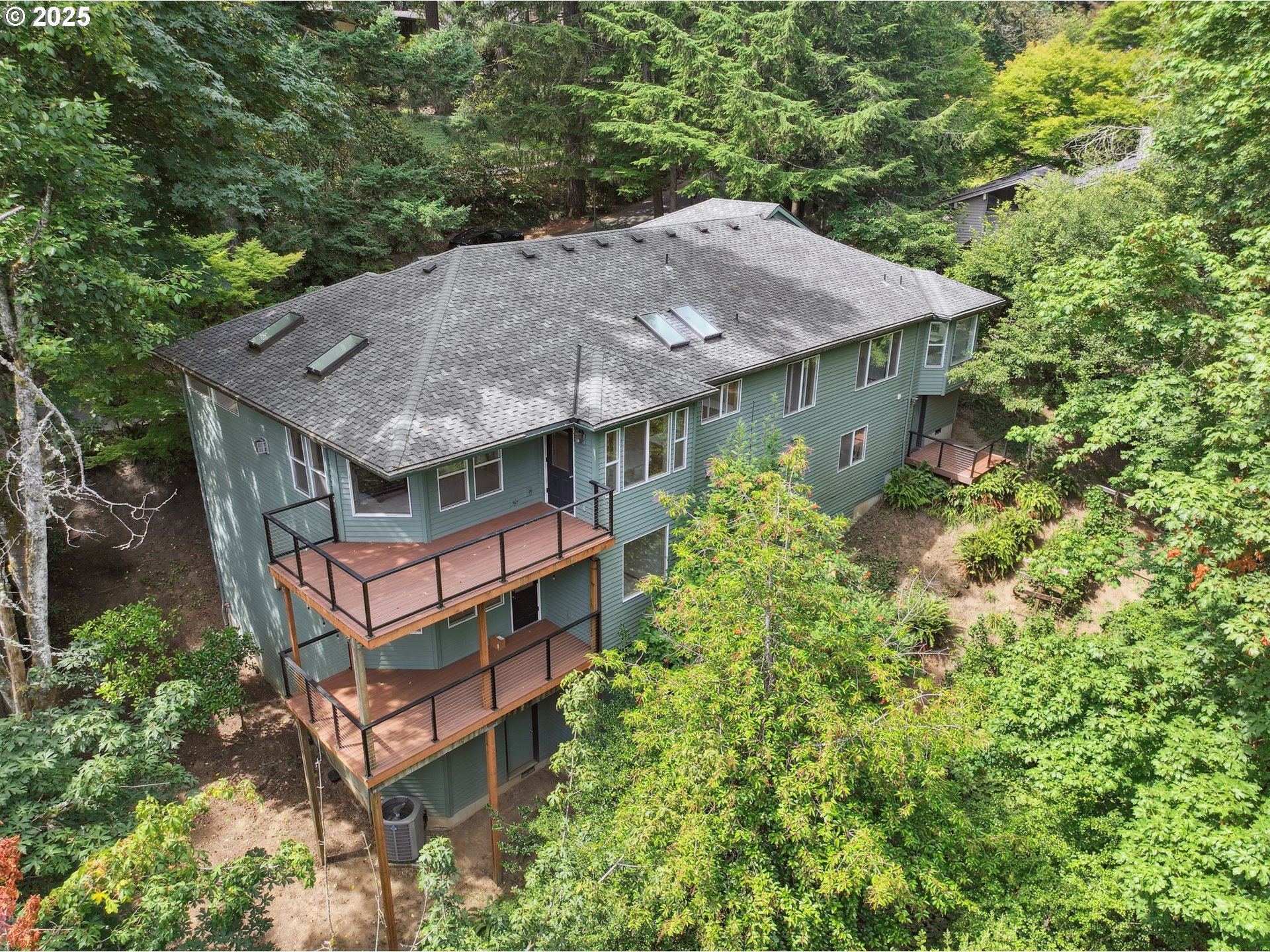 12 MONTICELLO DR