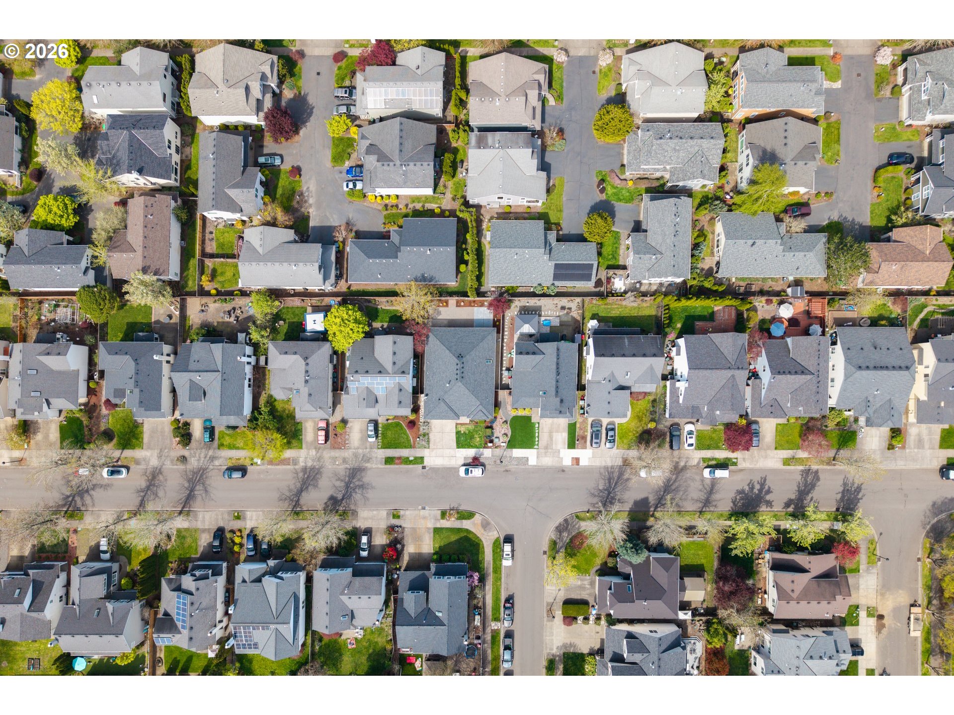 1295 NE SETTING SUN DR