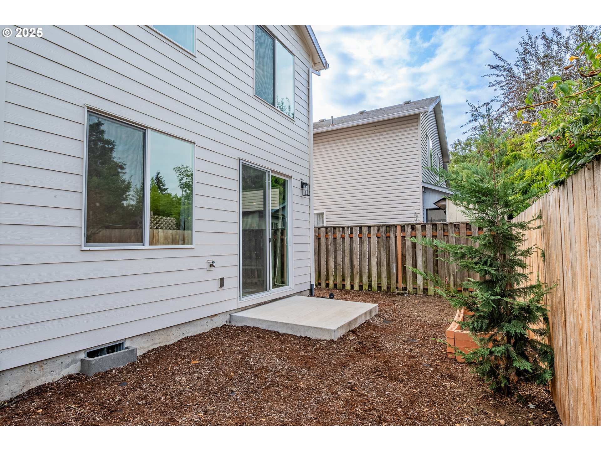 817 NE 94TH AVE