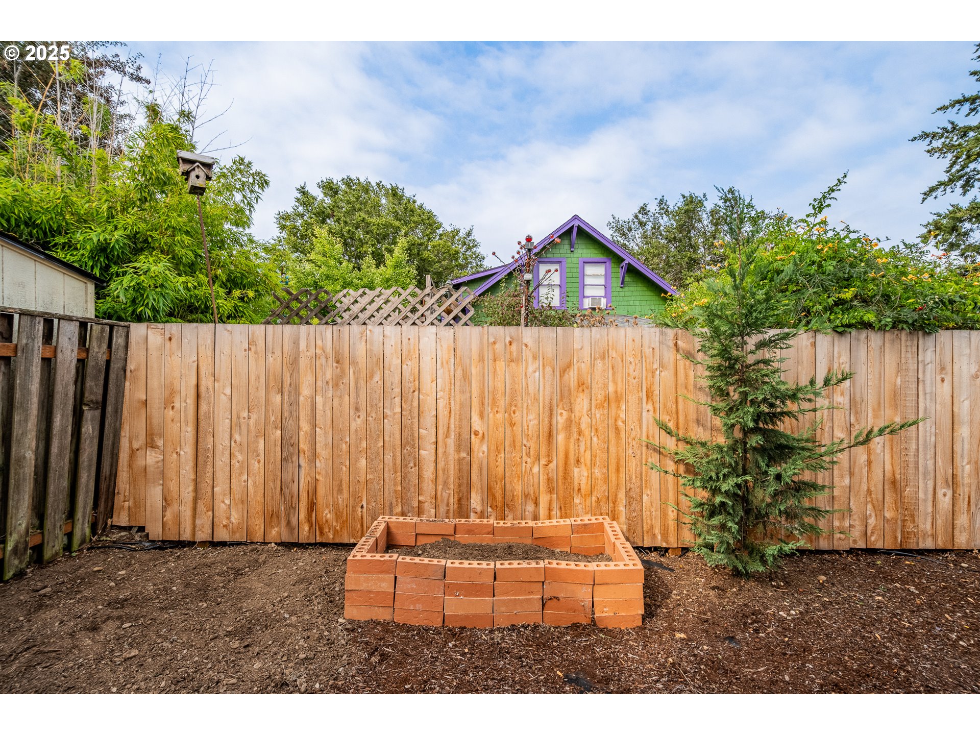 817 NE 94TH AVE