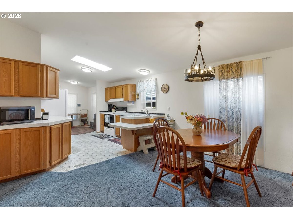 141 S 17TH ST 19