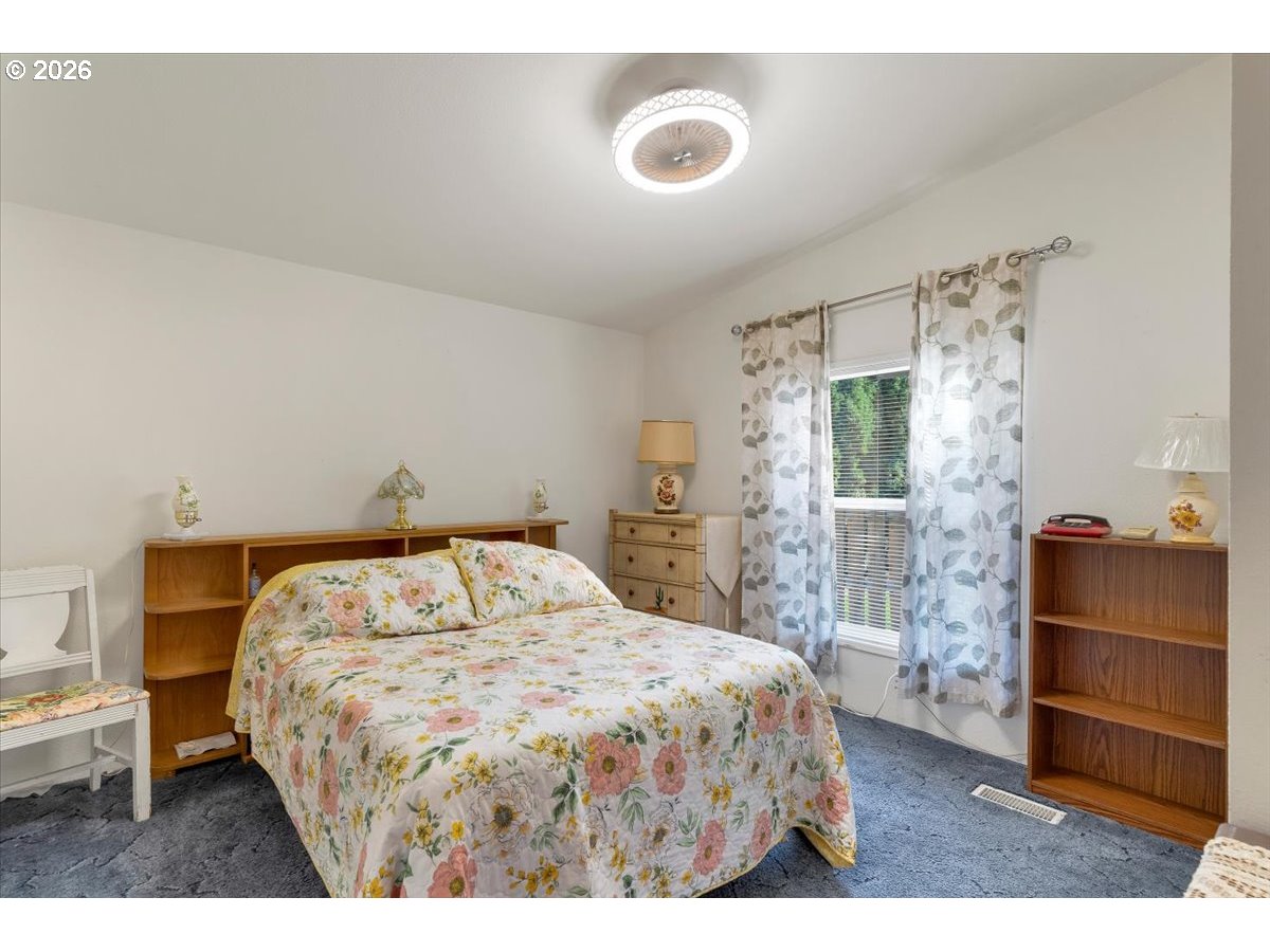 141 S 17TH ST 19