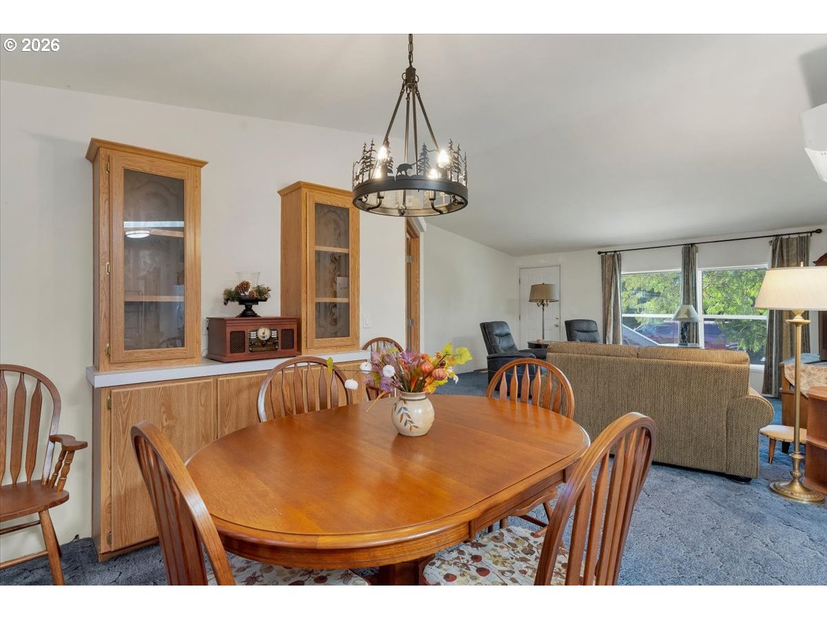 141 S 17TH ST 19