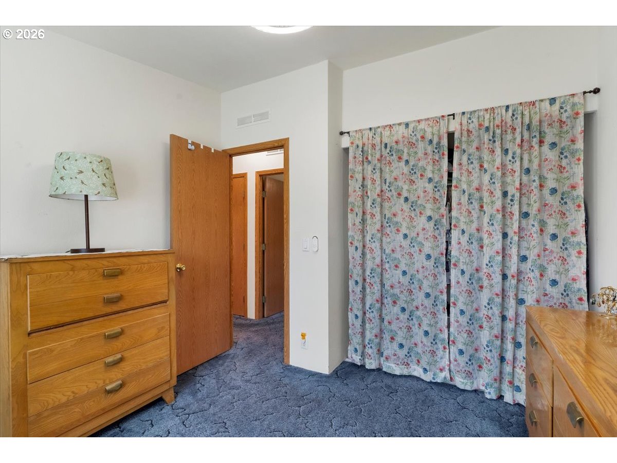 141 S 17TH ST 19
