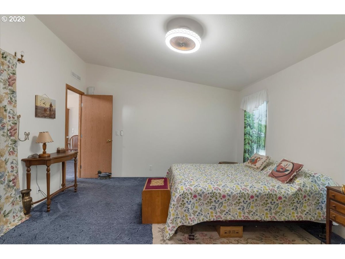 141 S 17TH ST 19