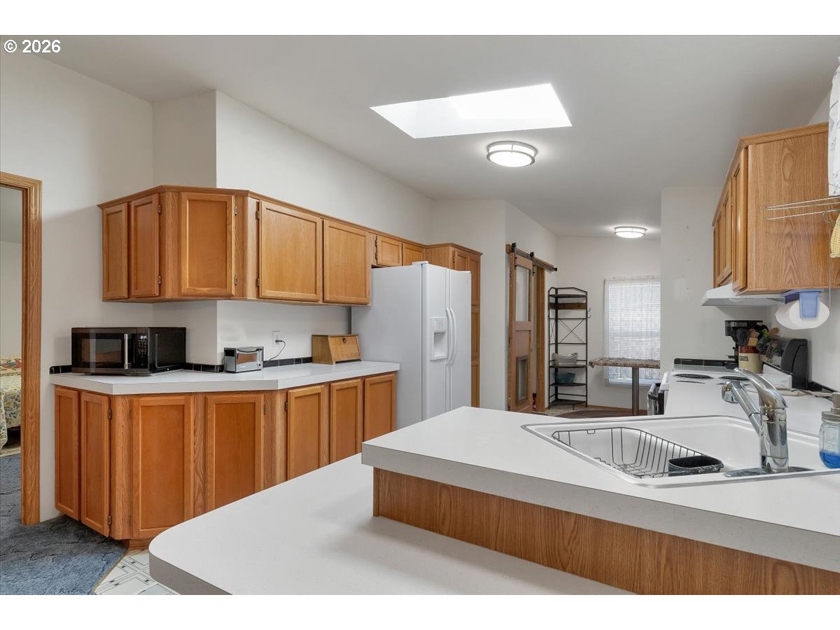 141 S 17TH ST 19