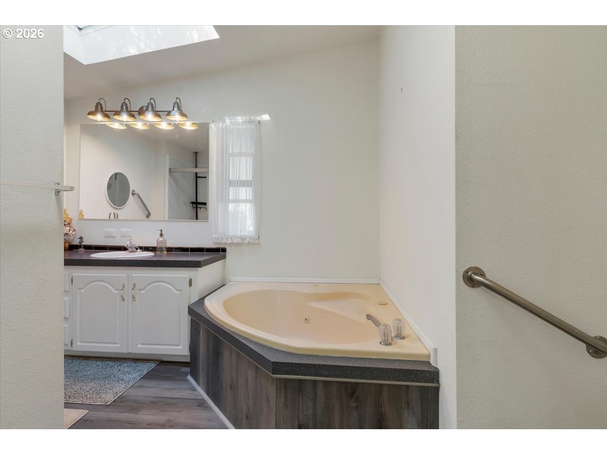 141 S 17TH ST 19