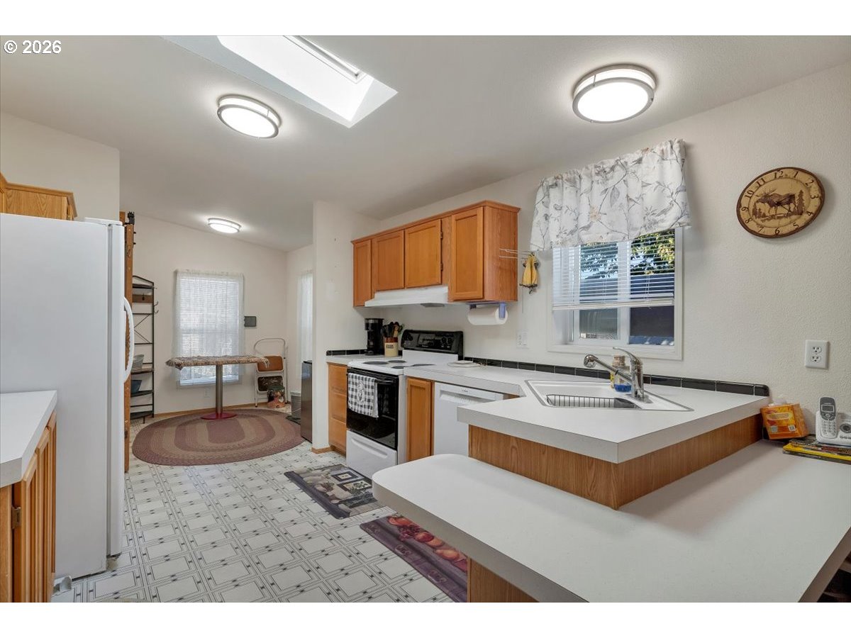 141 S 17TH ST 19