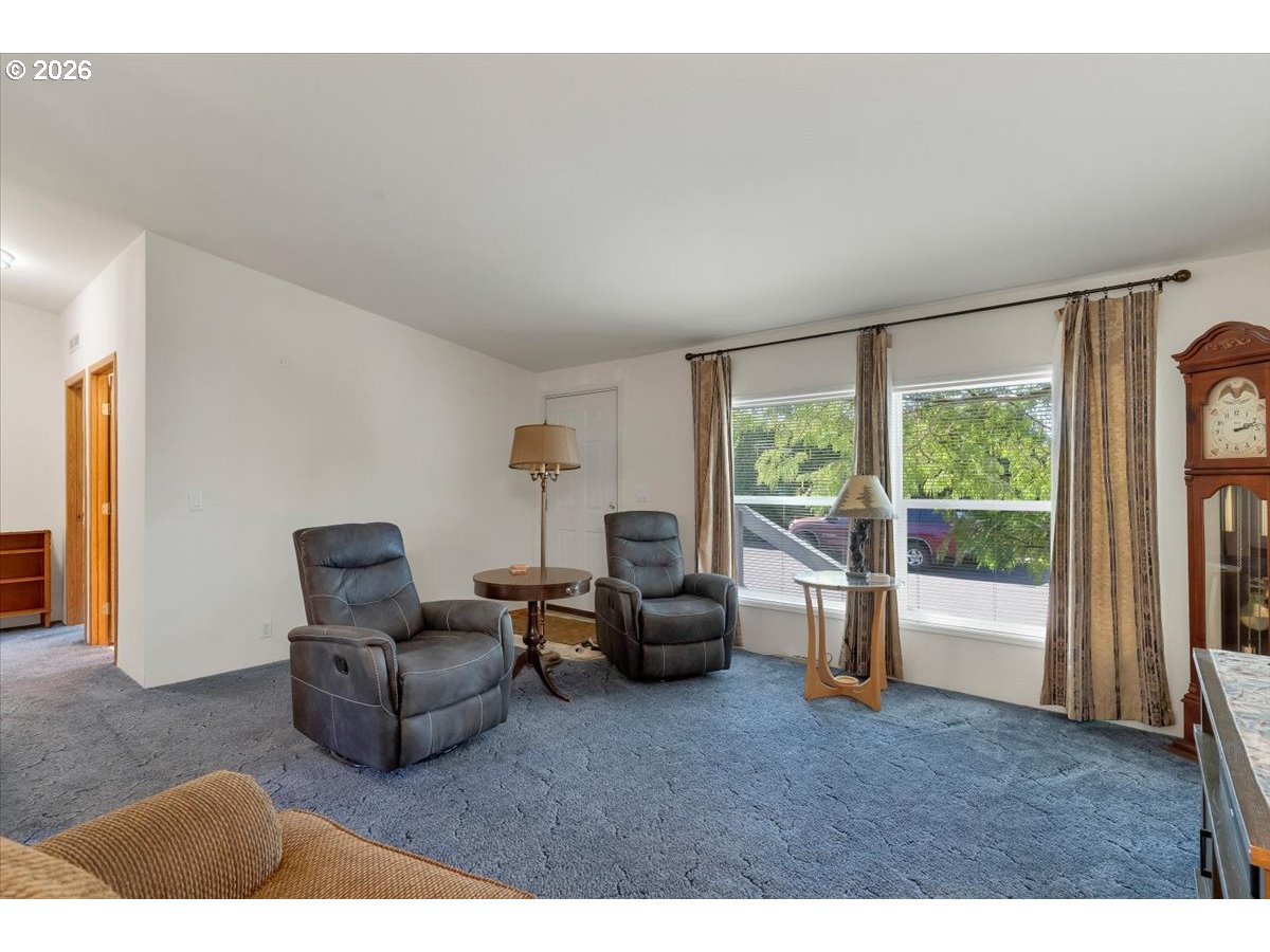 141 S 17TH ST 19