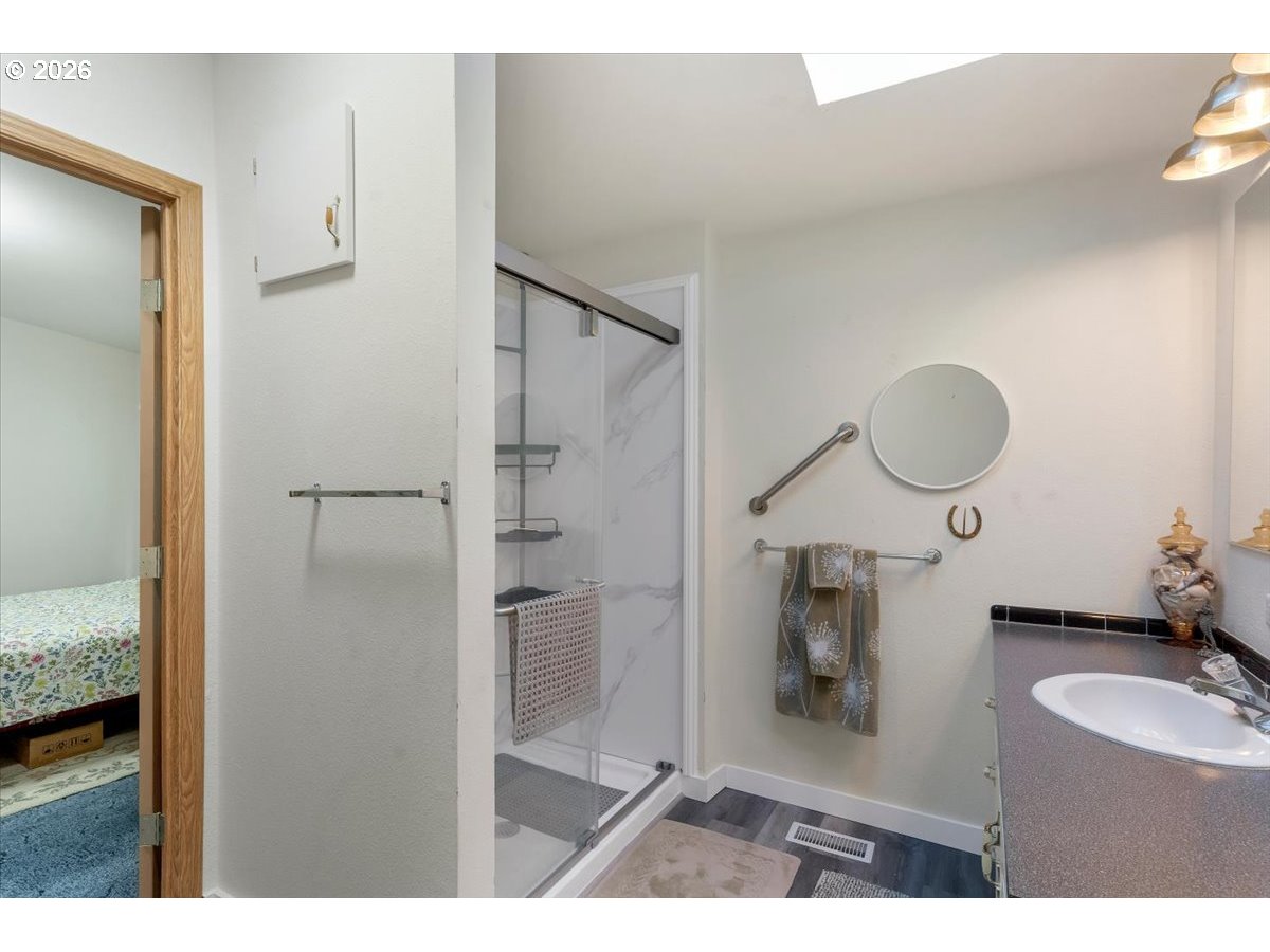141 S 17TH ST 19