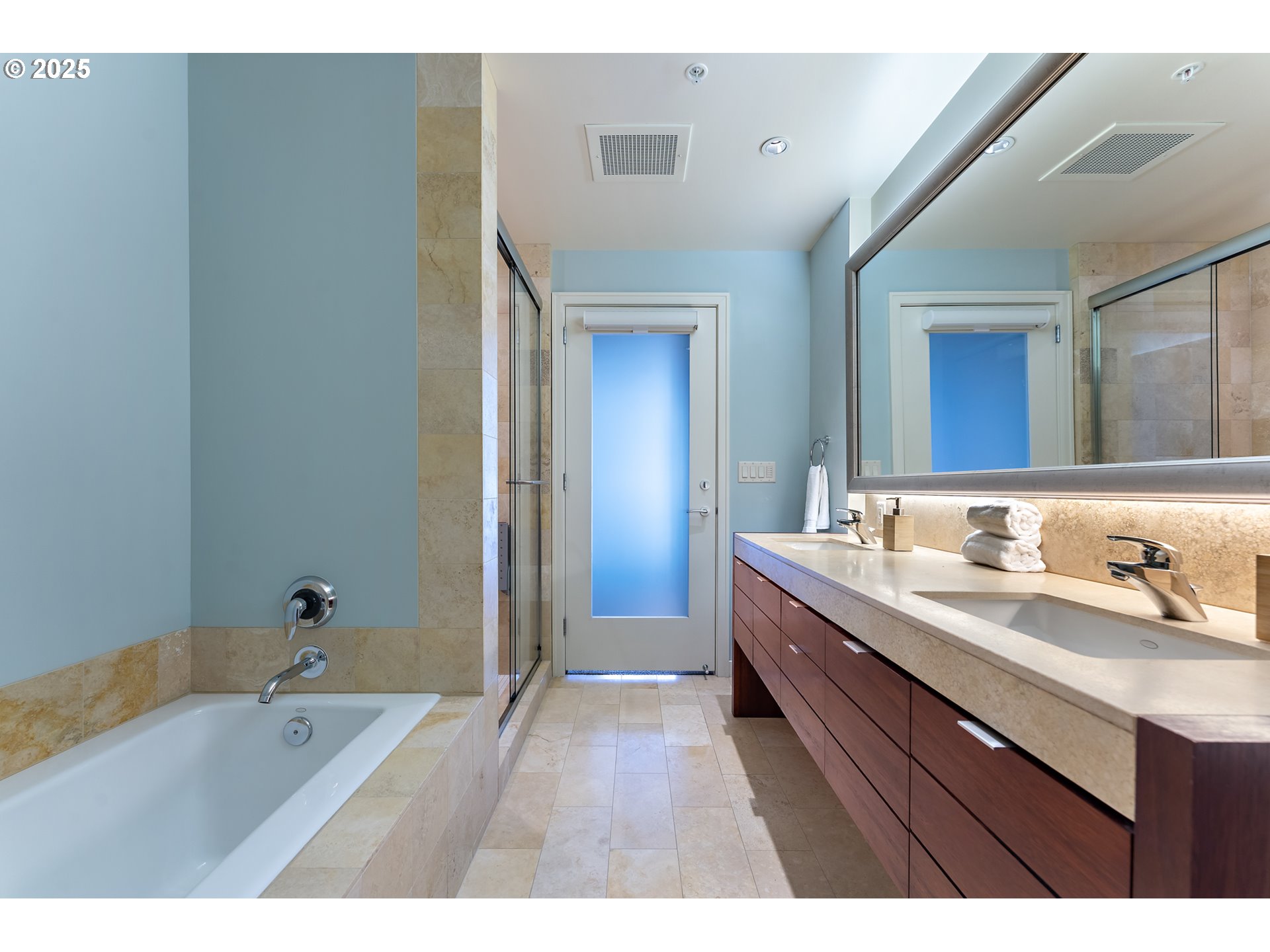 3570 S RIVER PKWY 1413