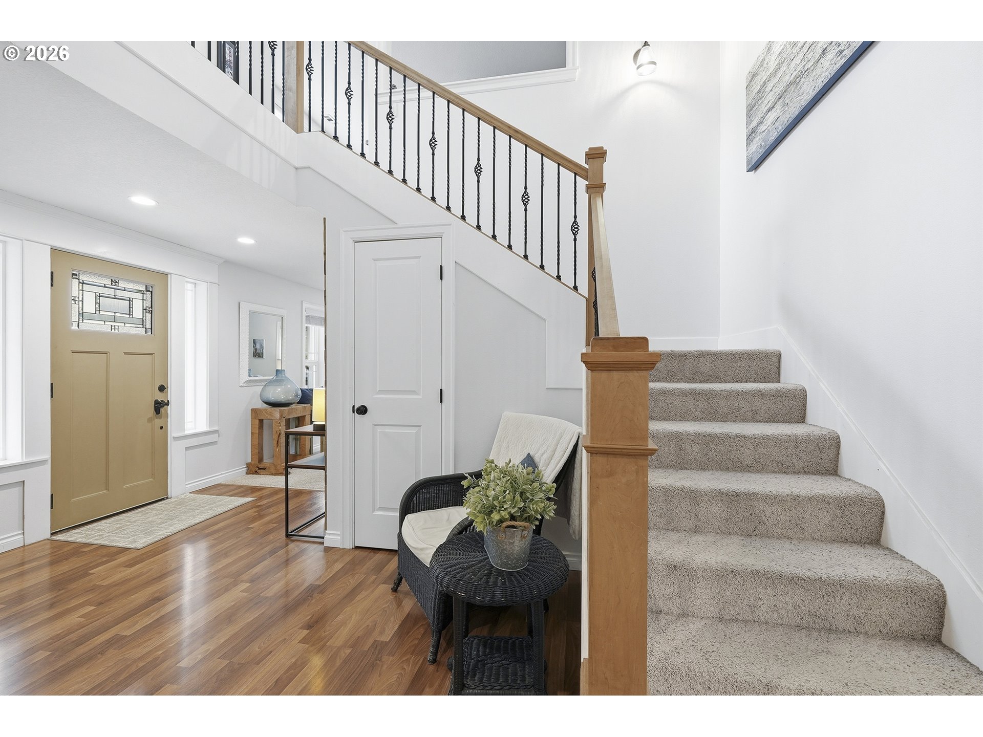 910 NW HERTEL ST