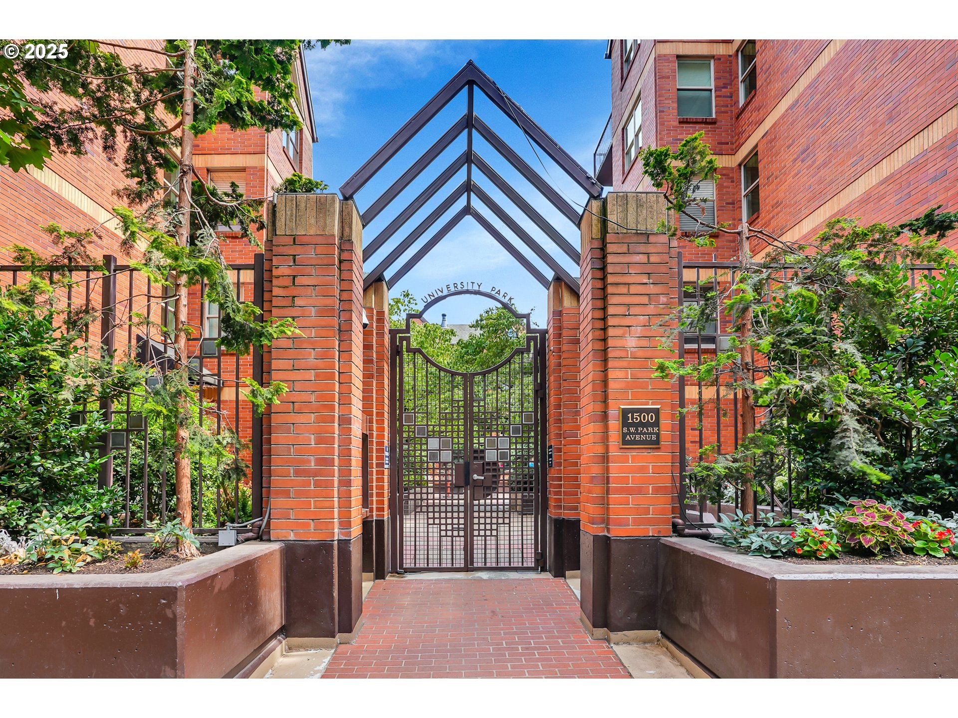 1500 SW PARK AVE 531