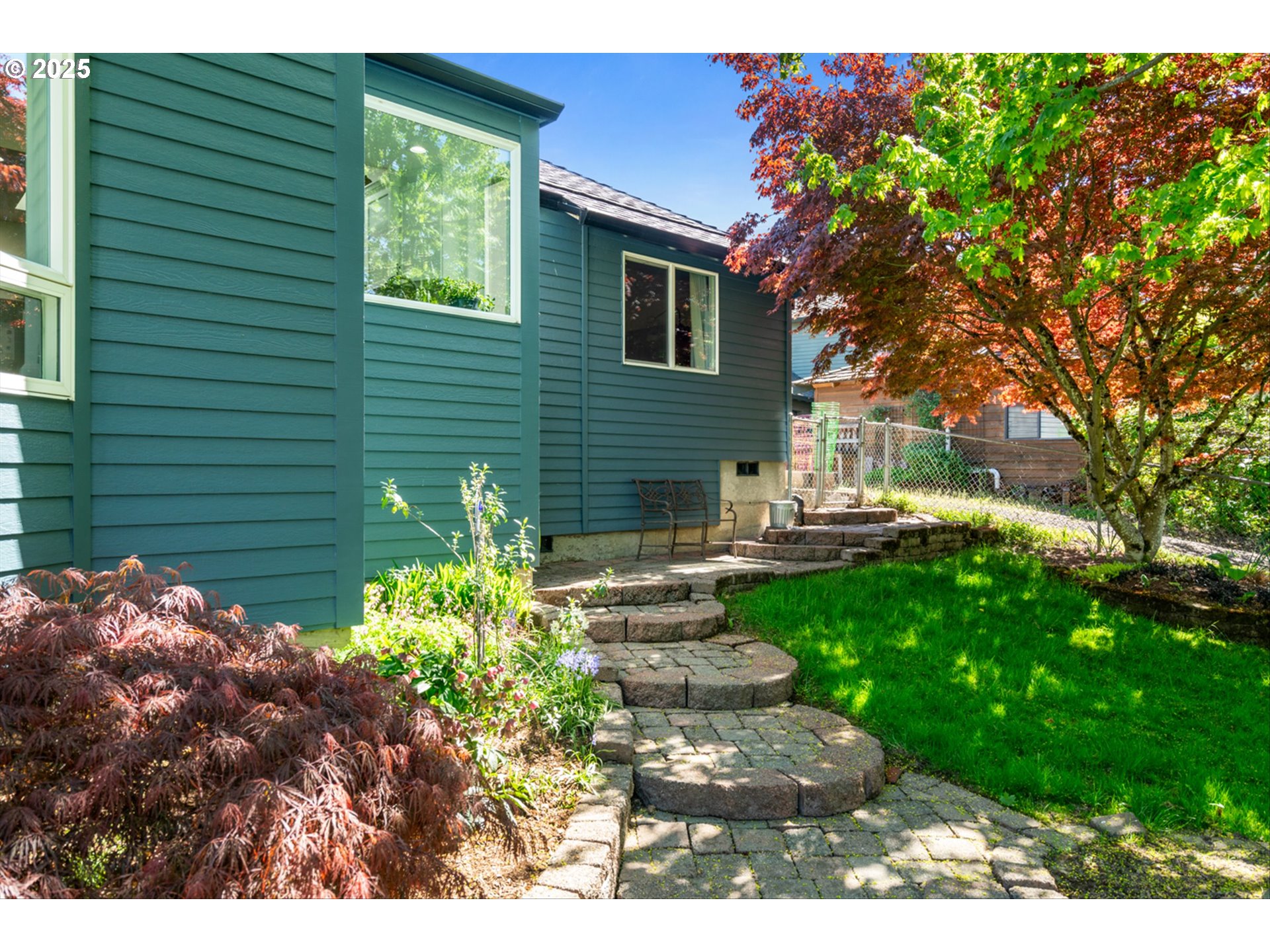 1433 SE 49TH CT