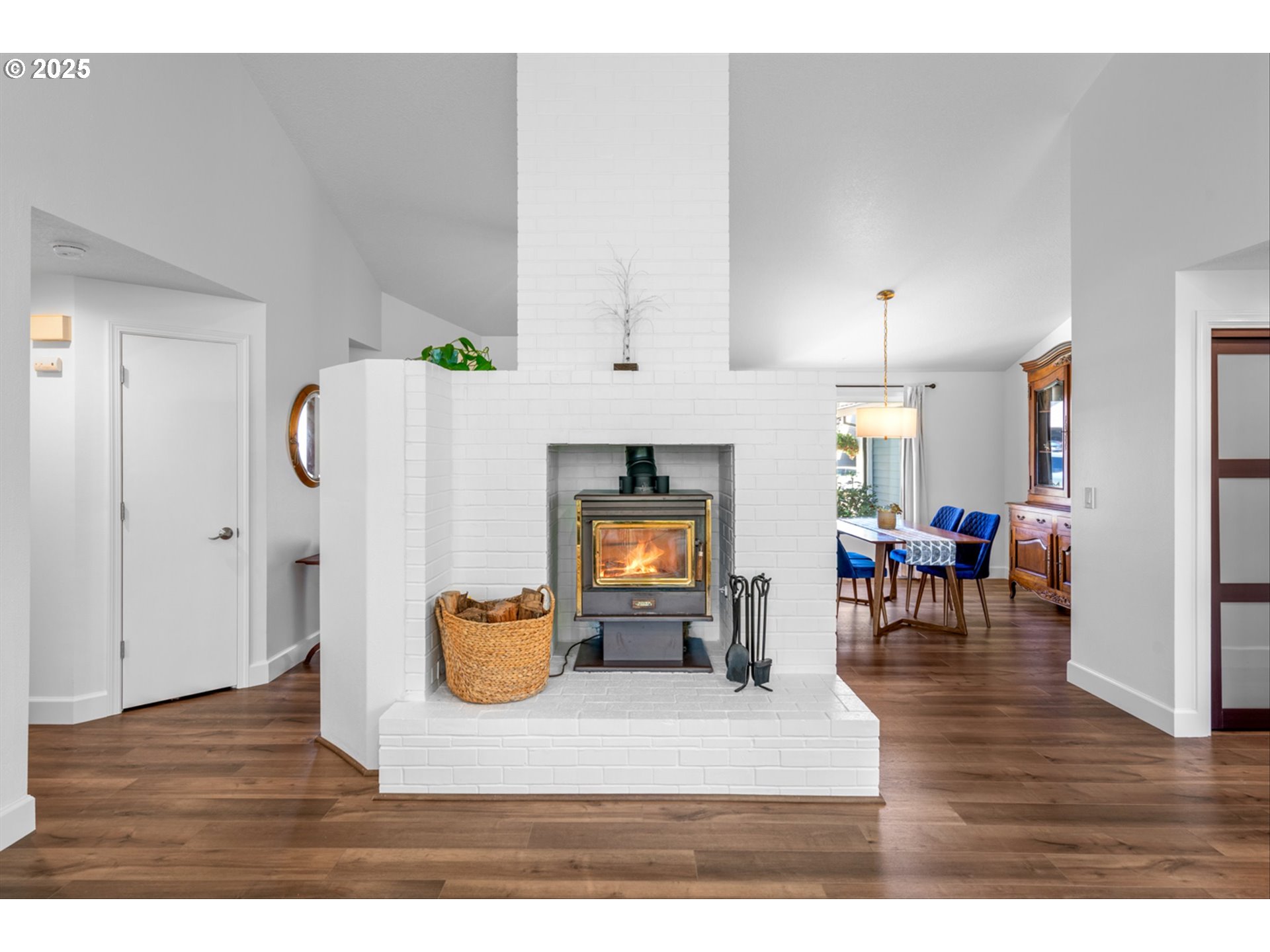 1433 SE 49TH CT