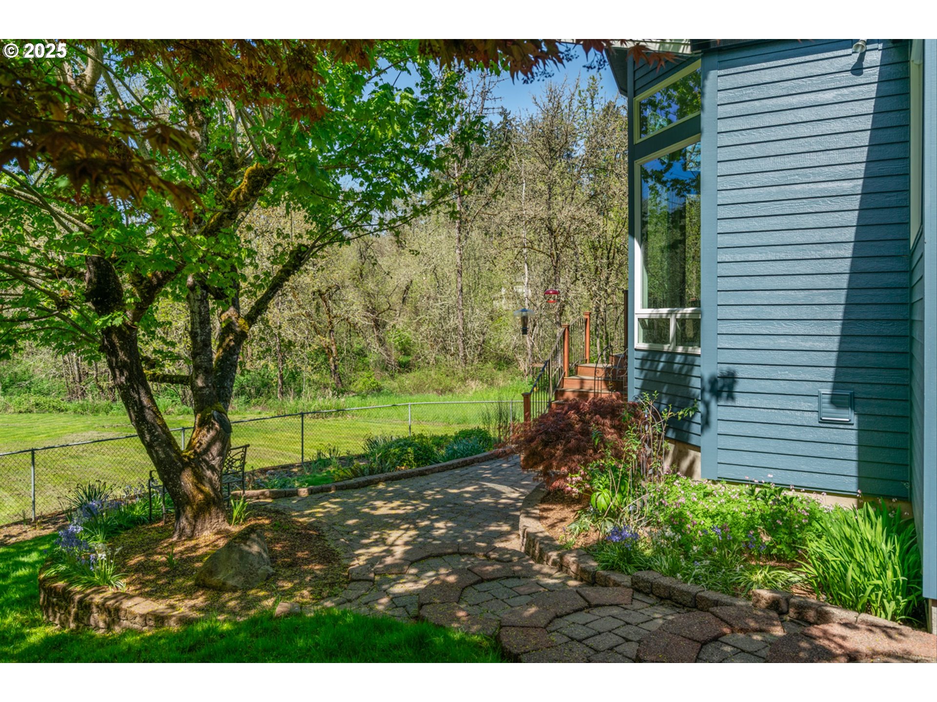 1433 SE 49TH CT