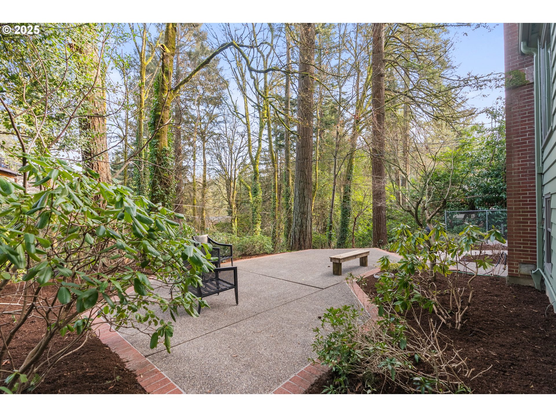 1646 SW PARKVIEW CT