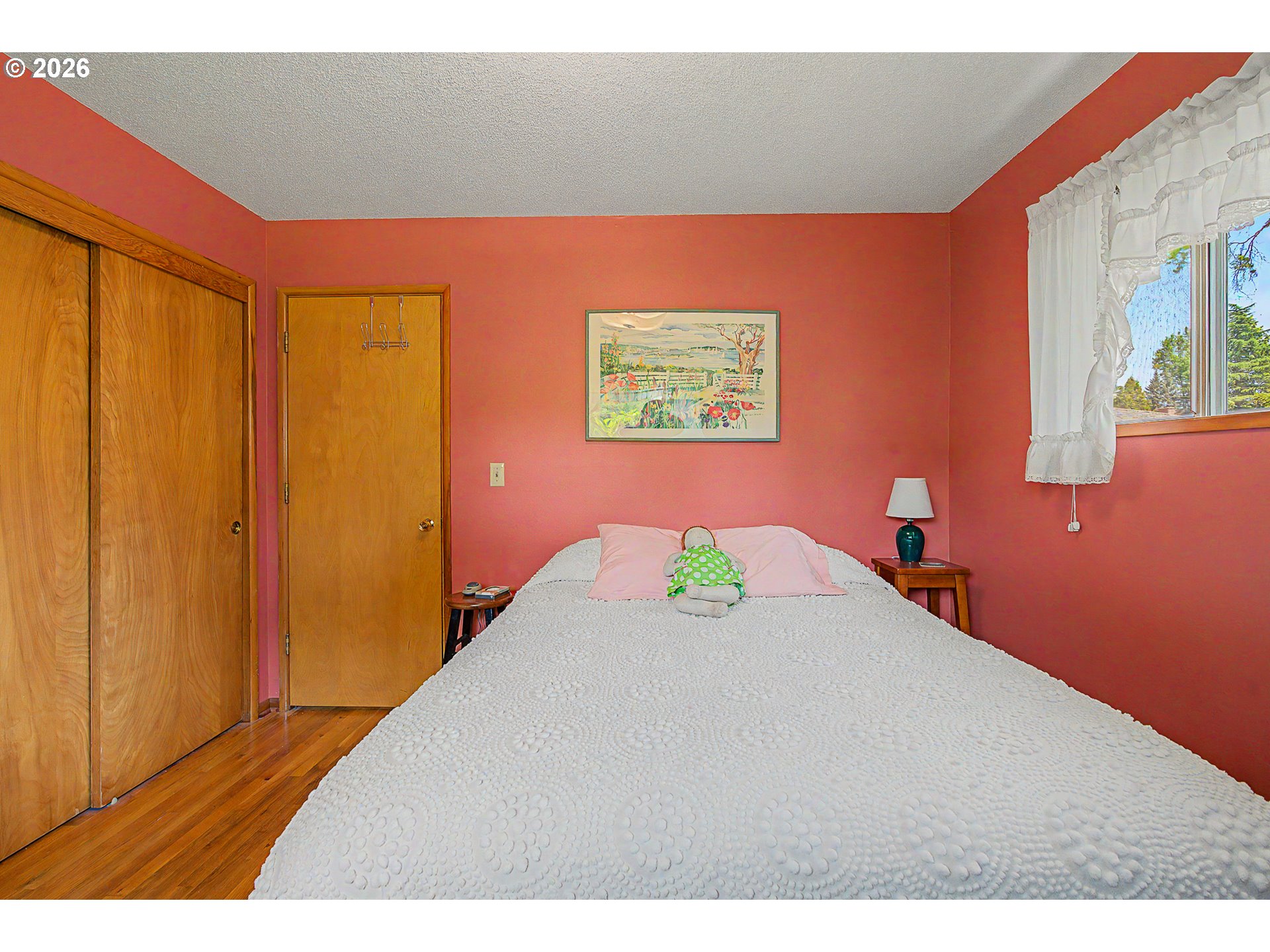 1016 NE 10TH AVE