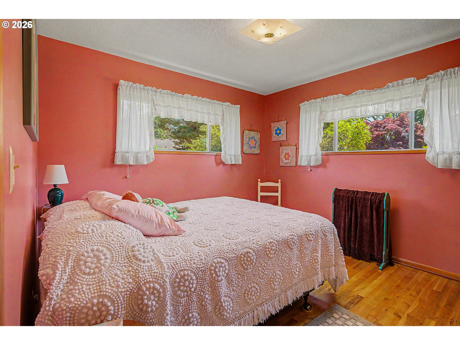 1016 NE 10TH AVE